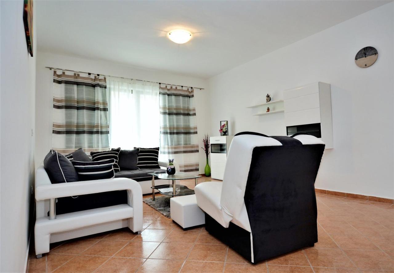 Villa Allegro Sukošan Exteriör bild