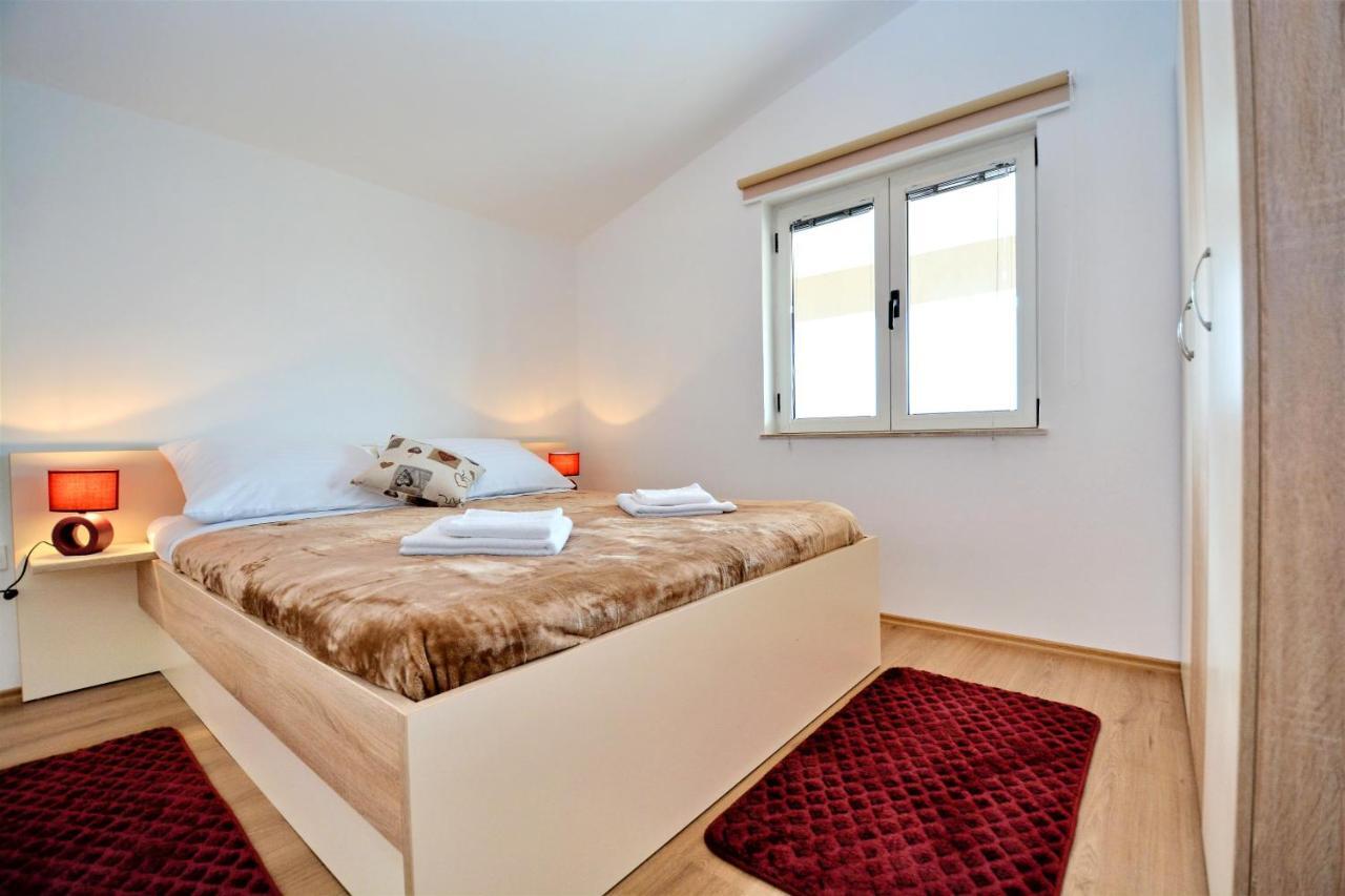 Villa Allegro Sukošan Exteriör bild