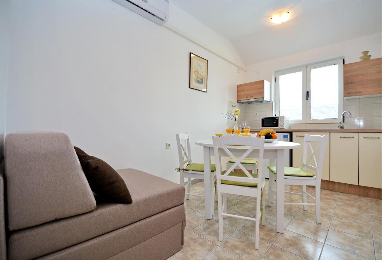 Villa Allegro Sukošan Exteriör bild